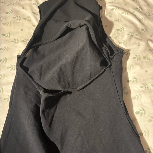 Raw edge onesie from skims in the color onyx - Picture 4 of 5